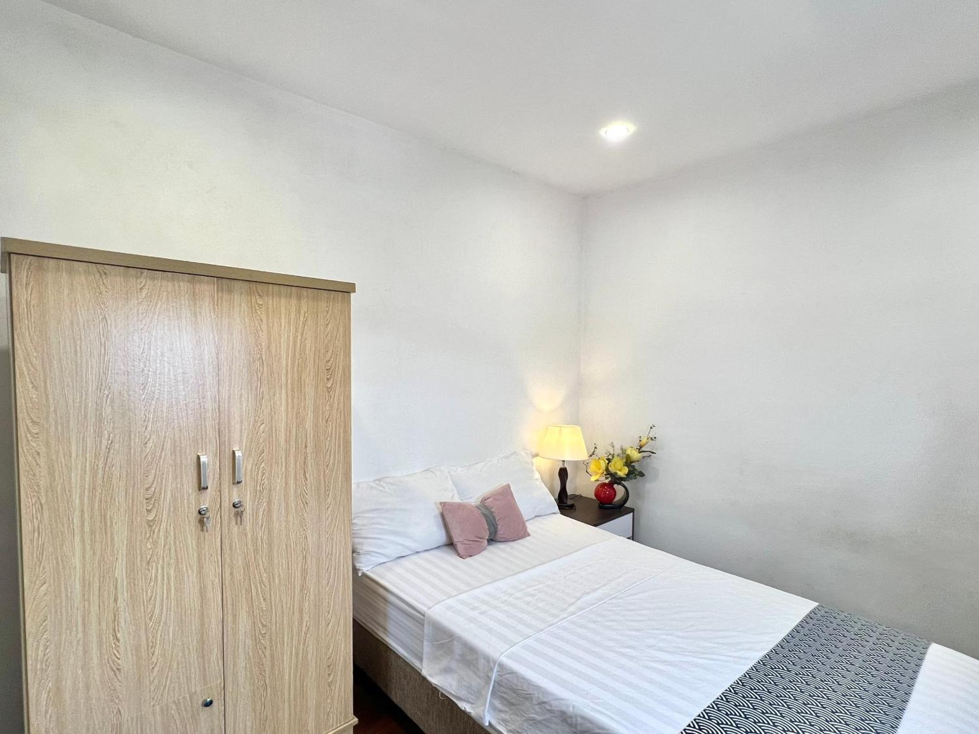 Ivy Hotel & Apartment - Stay 24H Ханой Экстерьер фото